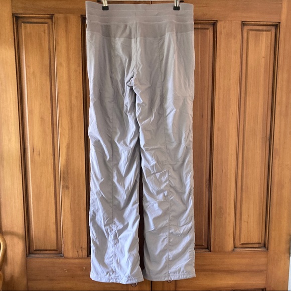 LULULEMON — Dance Studio mid-rise pant - Picture 3 of 6